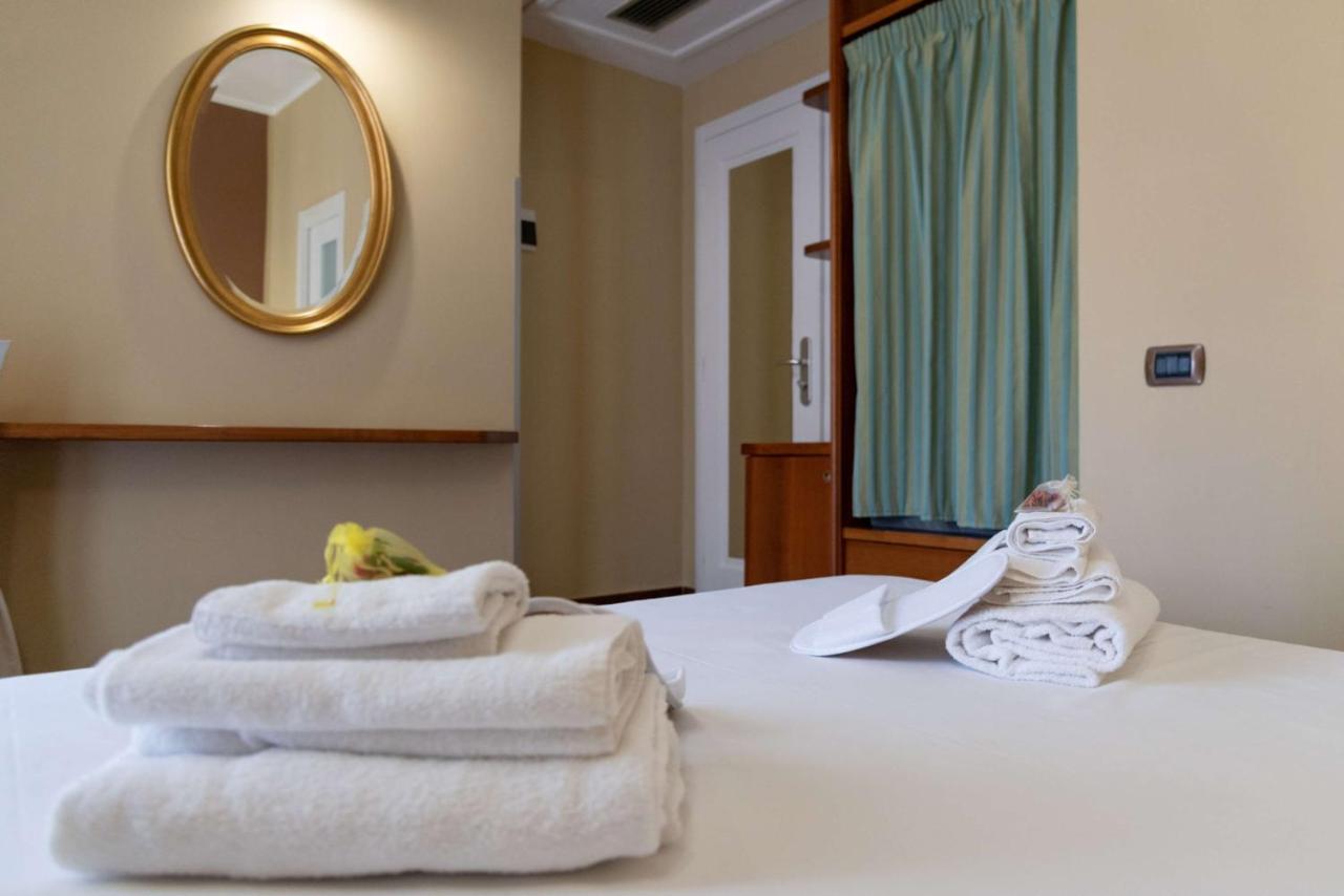 Hotel Suite Ares Neapol Exteriér fotografie